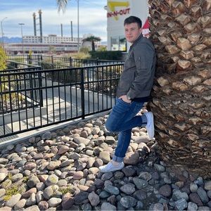 Meet your Posher, Ryan